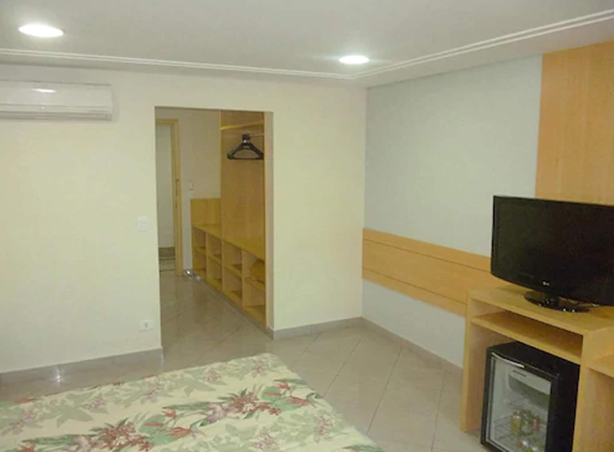 Domani Hotel 3*